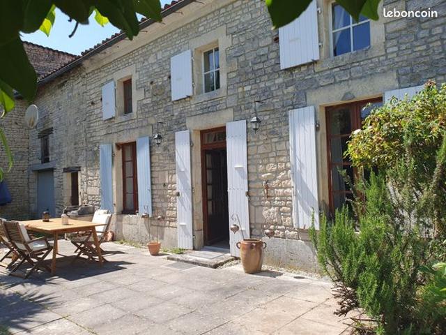 Maison 5 pièces 144 m²