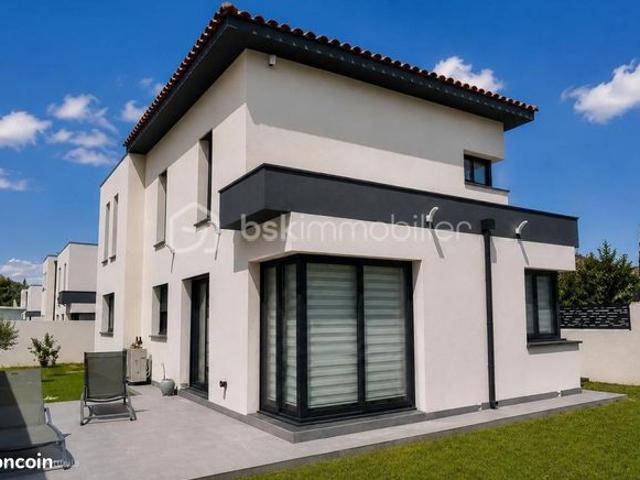 Maison 5 pièces 144 m²