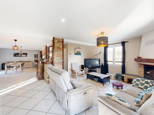 Maison 5 pièces 151 m²