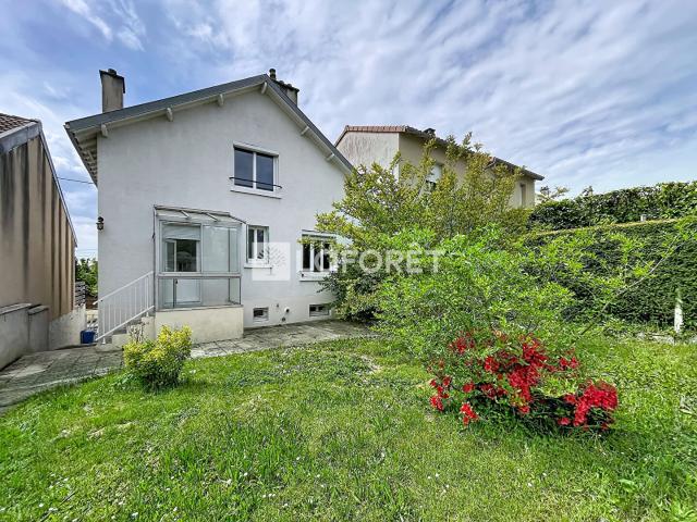 Maison 5 pièces 144 m²