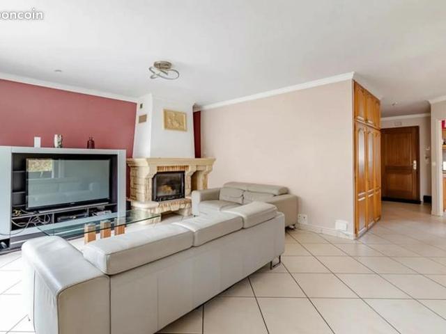 Maison 5 pièces 144 m²