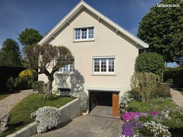 Maison 5 pièces 144 m²