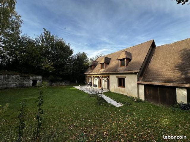 Maison 5 pièces 144 m²
