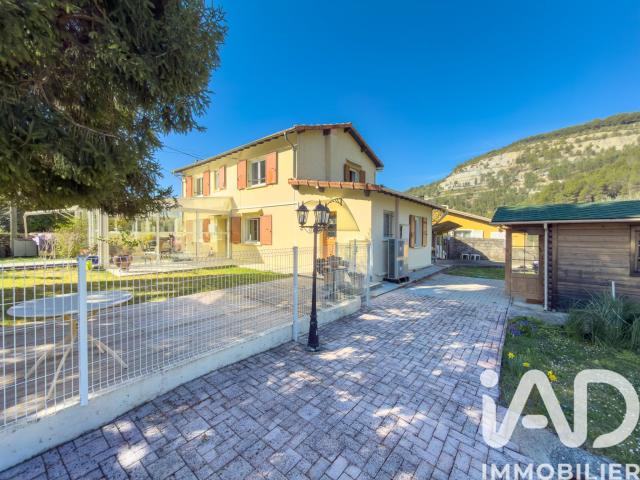 Maison 5 pièces 144 m²