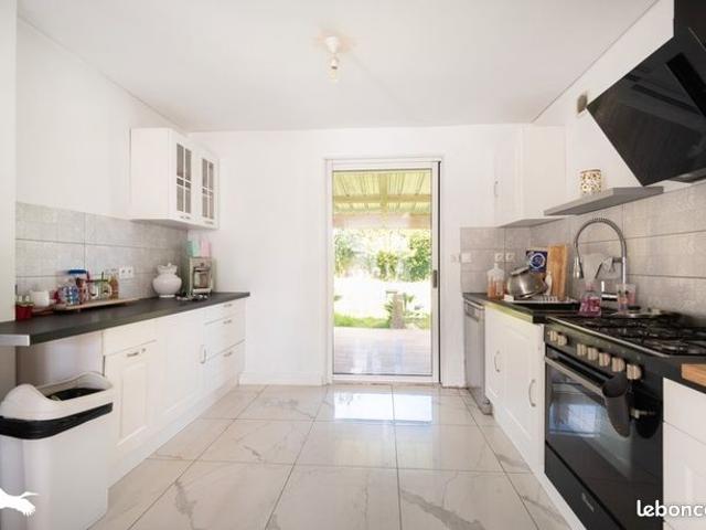 Maison 5 pièces 144 m²