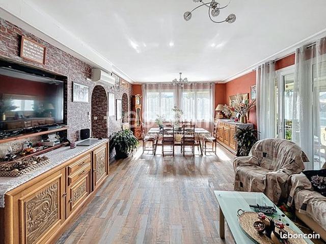 Maison 5 pièces 144 m²