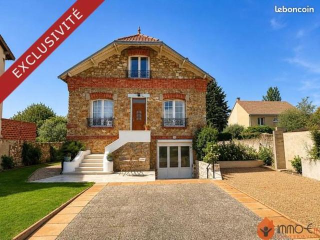 Maison 5 pièces 145 m²