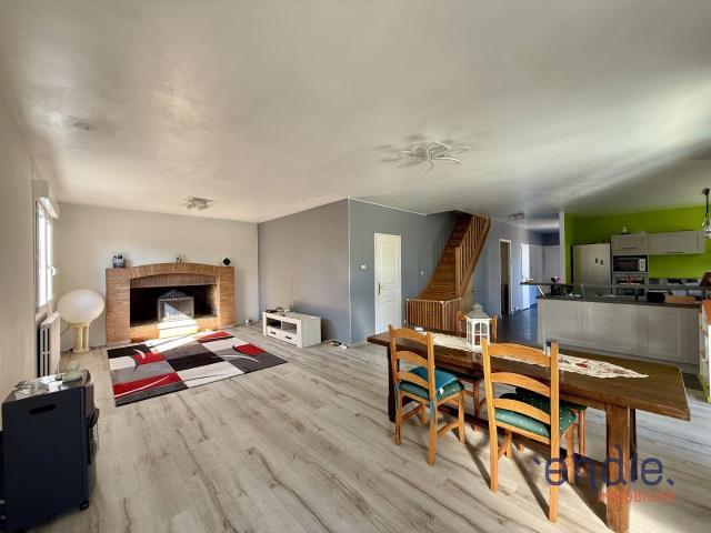 Maison 5 pièces 145 m²