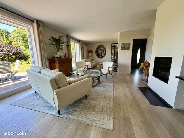 Maison 5 pièces 145 m²