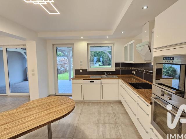 Maison 5 pièces 145 m²