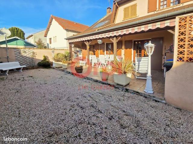 Maison 5 pièces 145 m²