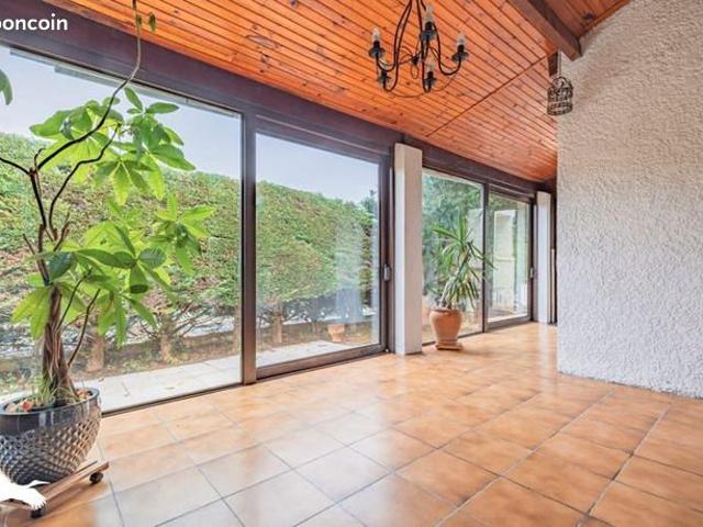 Maison 5 pièces 145 m²