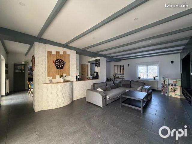 Maison 5 pièces 145 m²