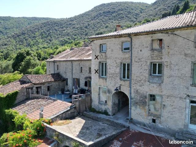 Maison 5 pièces 145 m²