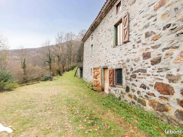 Maison 5 pièces 145 m²