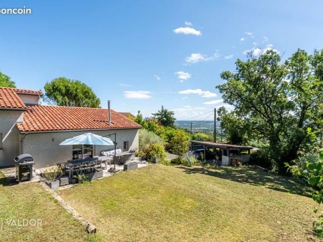 Maison 5 pièces 145 m²