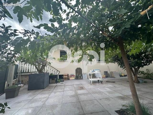 Maison 5 pièces 145 m²