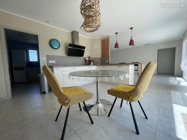 Maison 5 pièces 145 m²