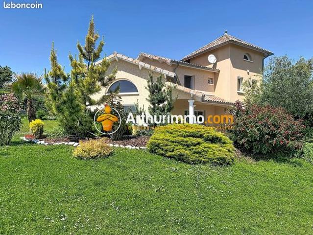 Maison 5 pièces 145 m²