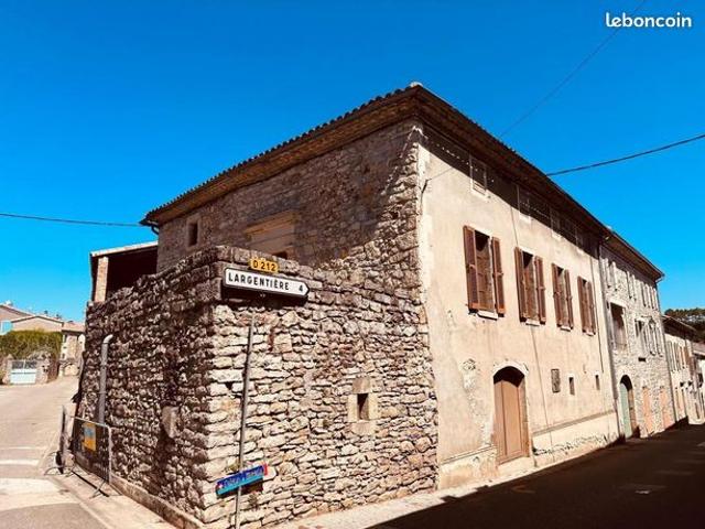 Maison 5 pièces 145 m²