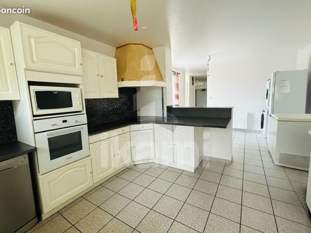 Maison 5 pièces 145 m²