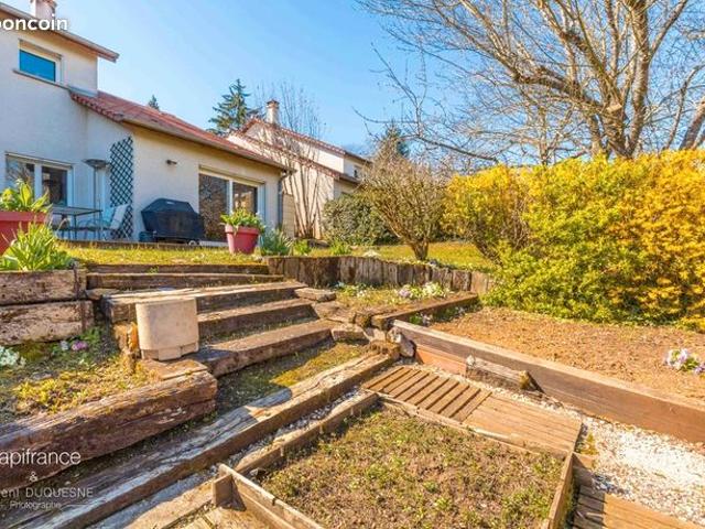 Maison 5 pièces 145 m²