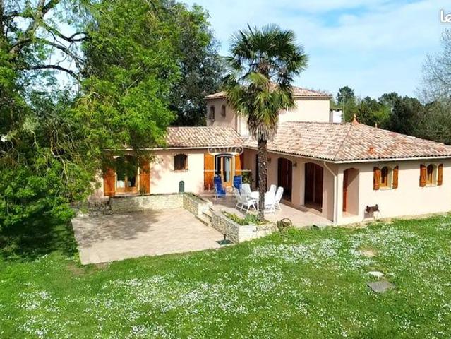 Maison 5 pièces 145 m²