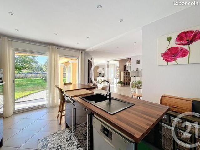 Maison 5 pièces 145 m²