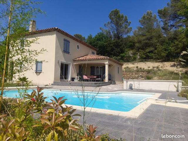 Maison 5 pièces 145 m²