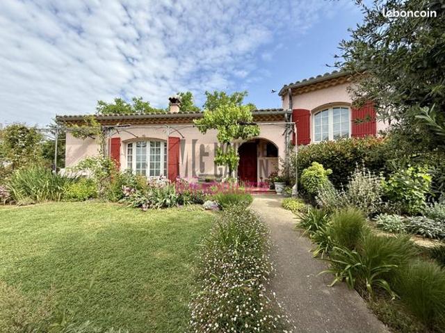 Maison 5 pièces 145 m²