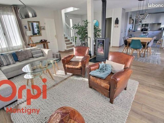 Maison 5 pièces 145 m²