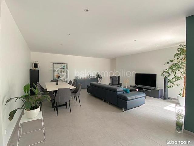 Maison 5 pièces 145 m²