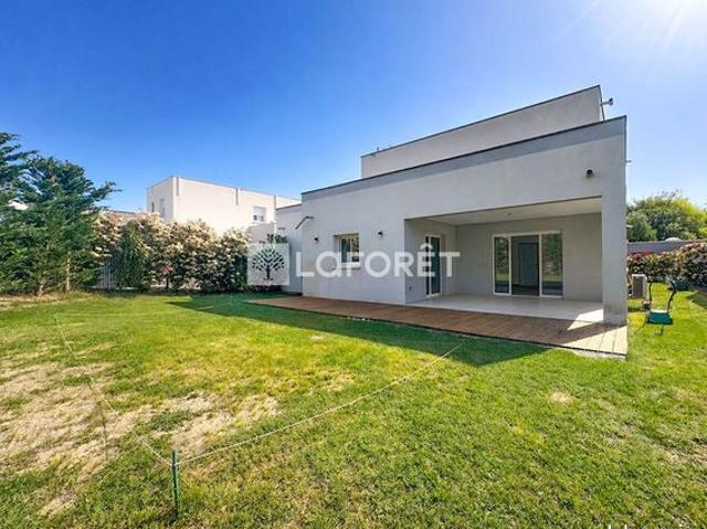 Maison 5 pièces 145 m²