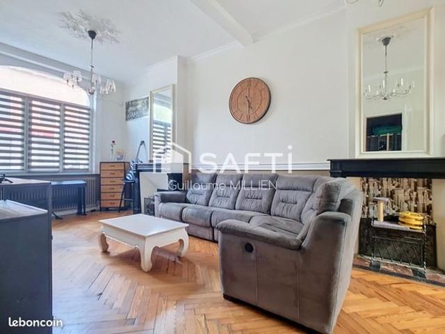 Maison 5 pièces 145 m²
