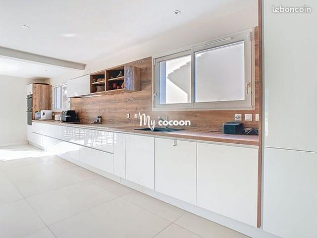 Maison 5 pièces 145 m²