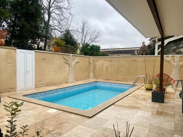 Maison 5 pièces 145 m²