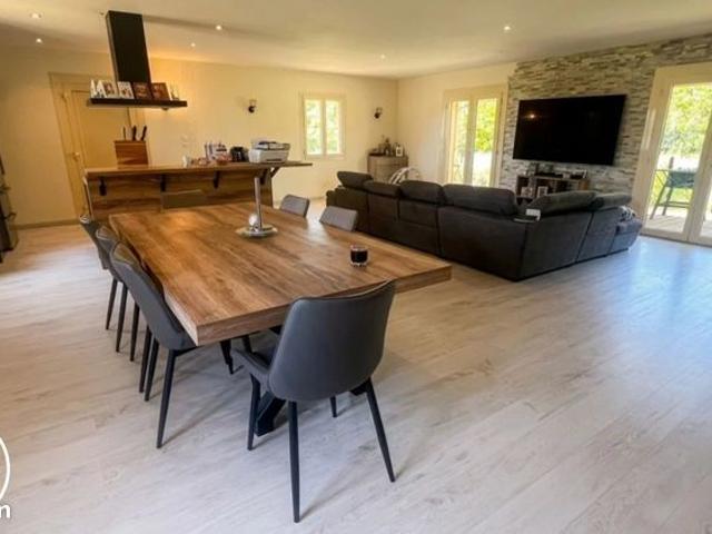 Maison 5 pièces 145 m²