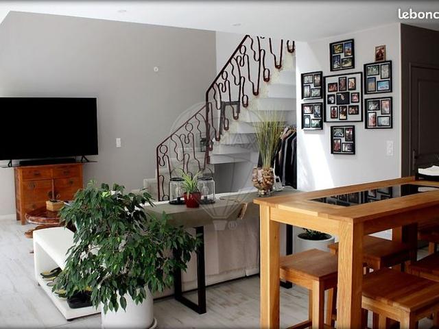 Maison 5 pièces 145 m²