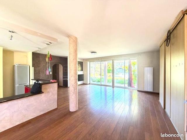 Maison 5 pièces 145 m²