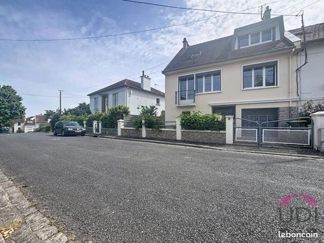 Maison 5 pièces 145 m²