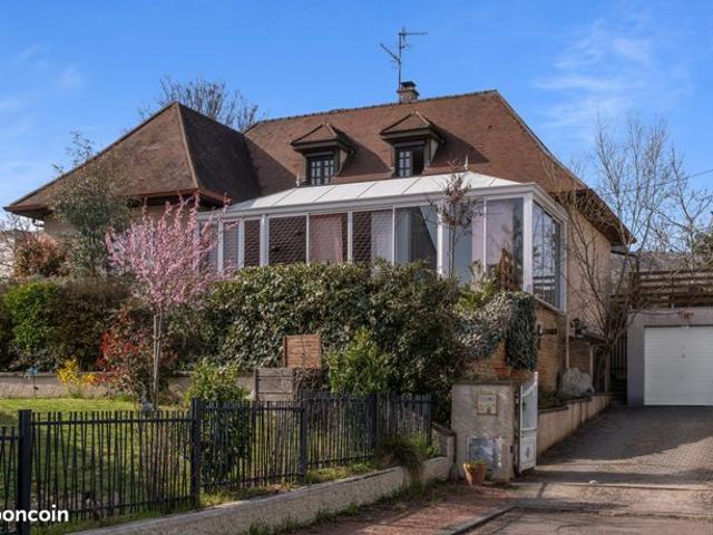 Maison 5 pièces 156 m²