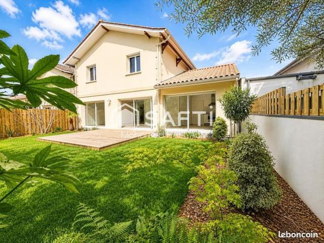 Maison 5 pièces 145 m²