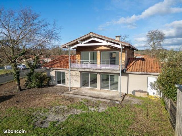 Maison 5 pièces 145 m²