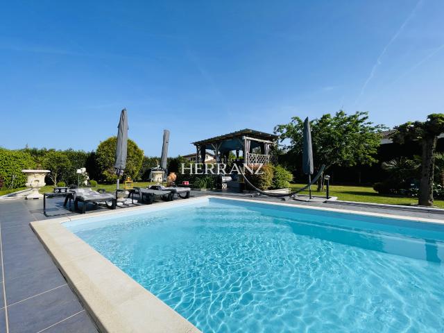 Maison 5 pièces 145 m²