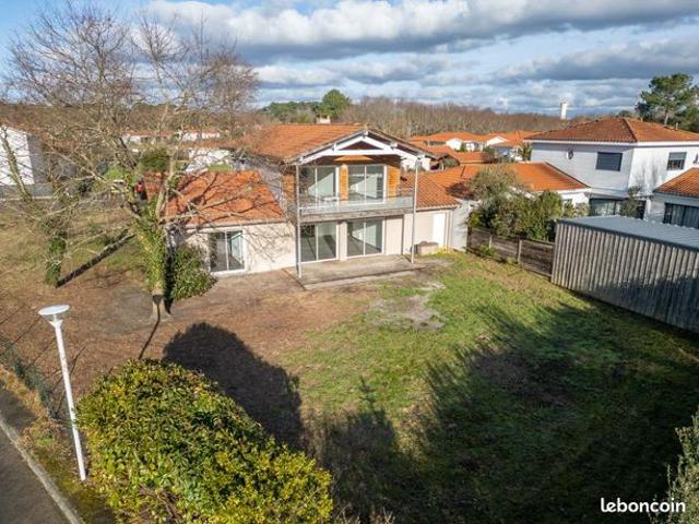 Maison 5 pièces 145 m²