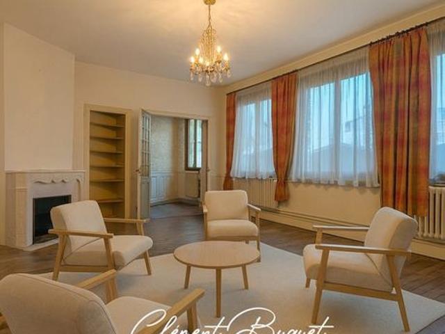 Maison 5 pièces 145 m²