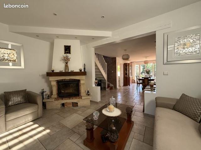 Maison 5 pièces 145 m²