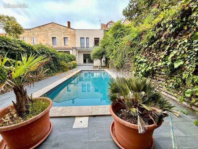 Maison 5 pièces 145 m²