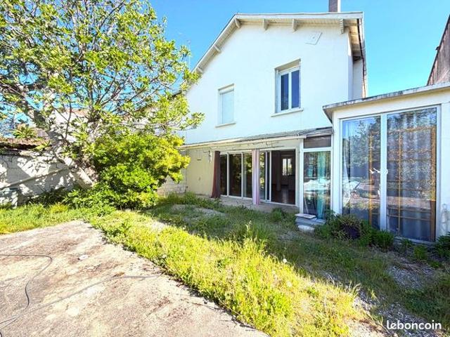 Maison 5 pièces 145 m²
