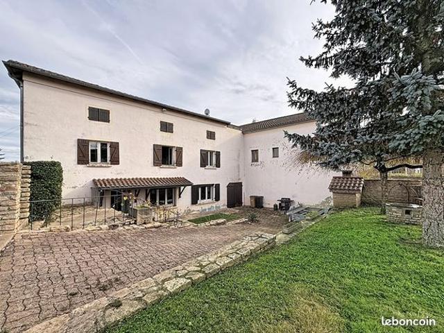 Maison 5 pièces 145 m²